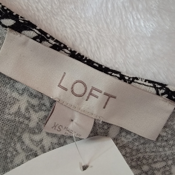 LOFT ♡ Gorgeous Black 'n White Paisley V Neck Babydoll Sleeveless Blouse XS|S/M - Picture 14 of 15